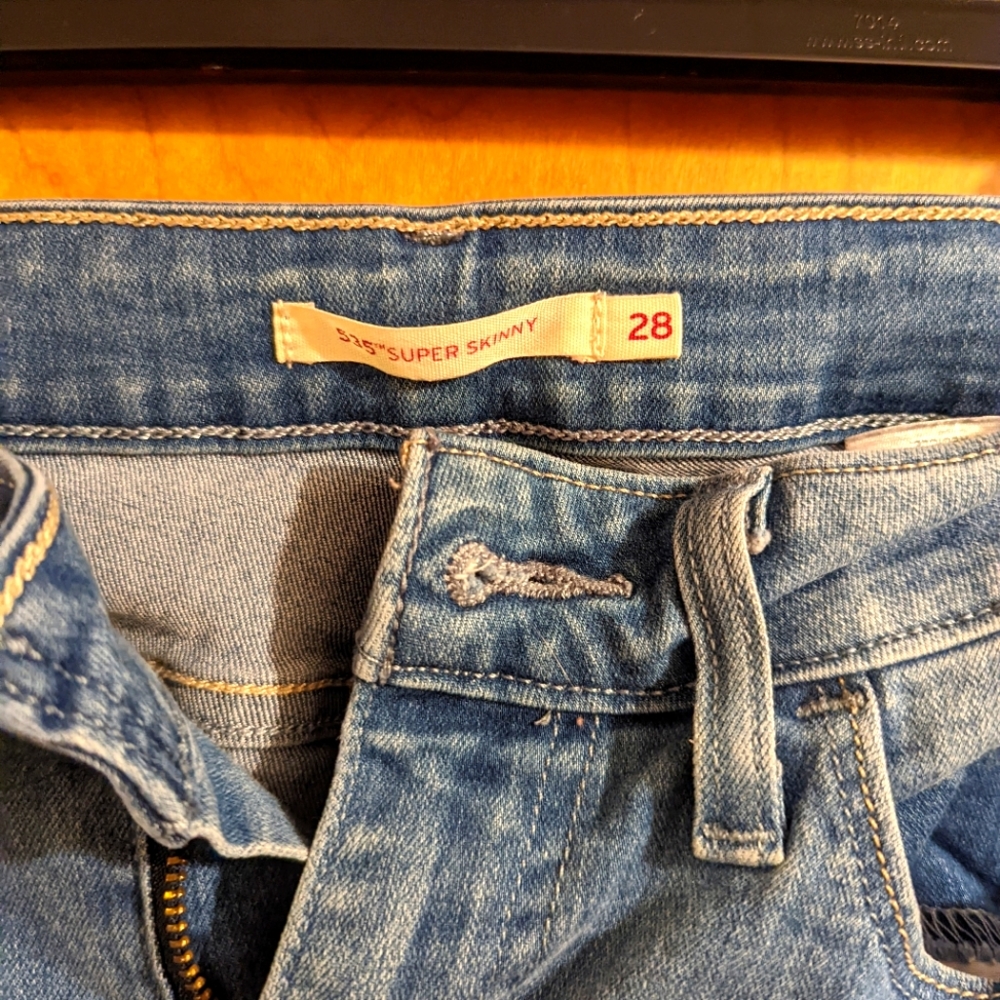 Levi super skinny jeans